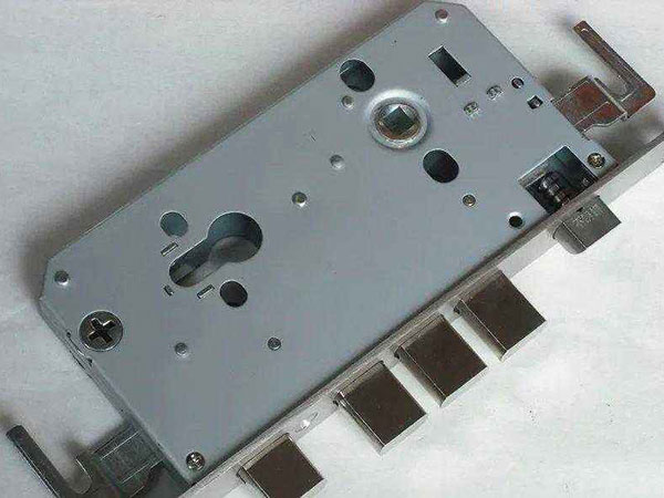 伍家岗24小时上门开锁公司